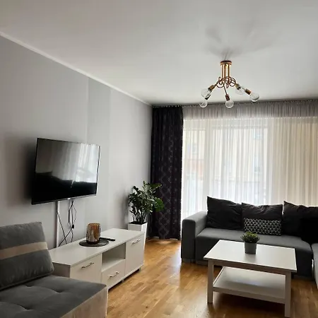 - Old Town - 3 - Garaz - Winda *