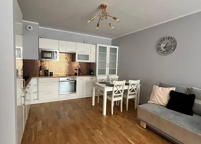 - Old Town - 3 - Garaz - Winda *